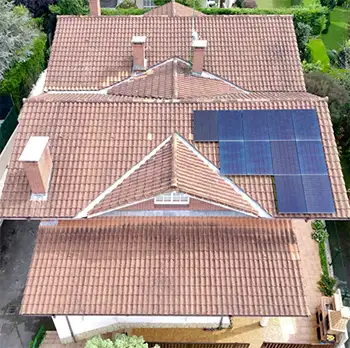 Instalación de placas solares en Lezama