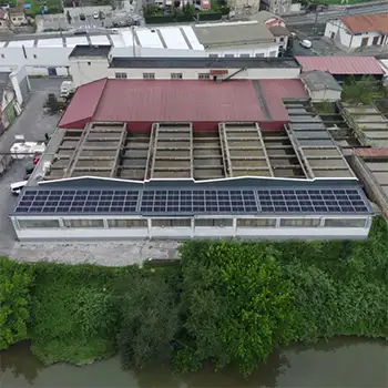Instalación de paneles solares en Amorebieta