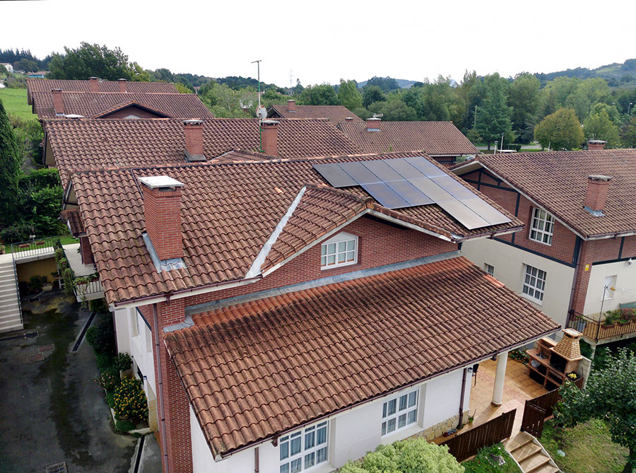 Instalación placas solares en Lezama
